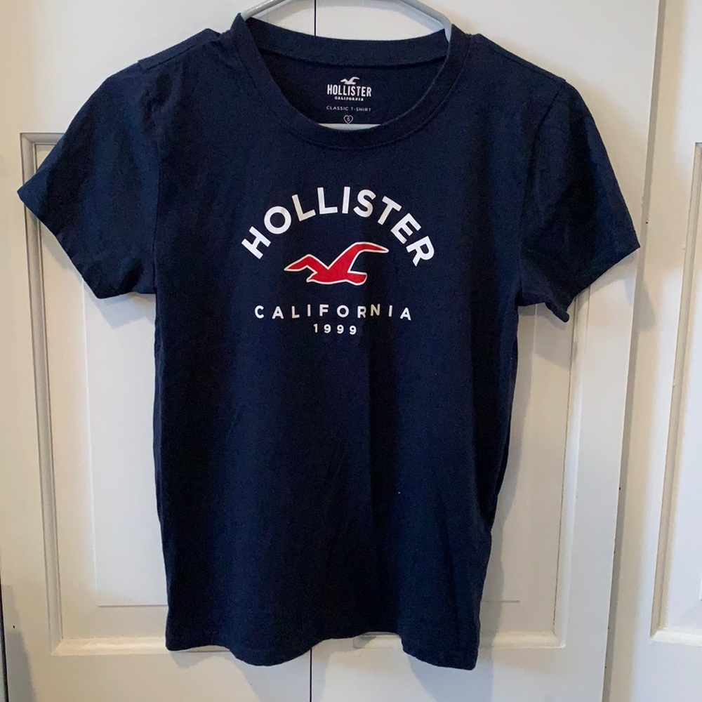Hollister tshirt like new